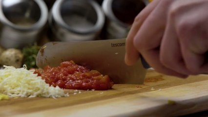 29. Salad with Beans and Tomato Sauce