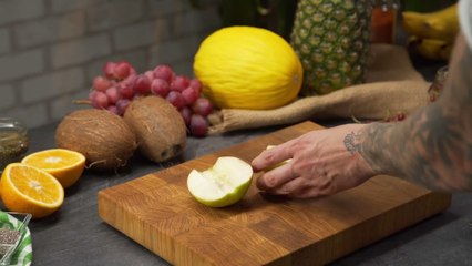 12 Grape Orange Apple Smoothie