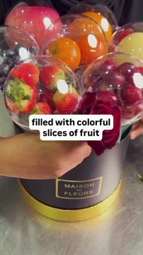 Fruit bouquet made from transparent balloons 🍓💐 Healthy, beautiful & totally Instagram-worthy — a genius gift or business idea! fair use for commentary and education. #CraftlyReacts #FruitBouquet #CreativeBusiness #GiftIdea Reacts | DIY videos | crafts