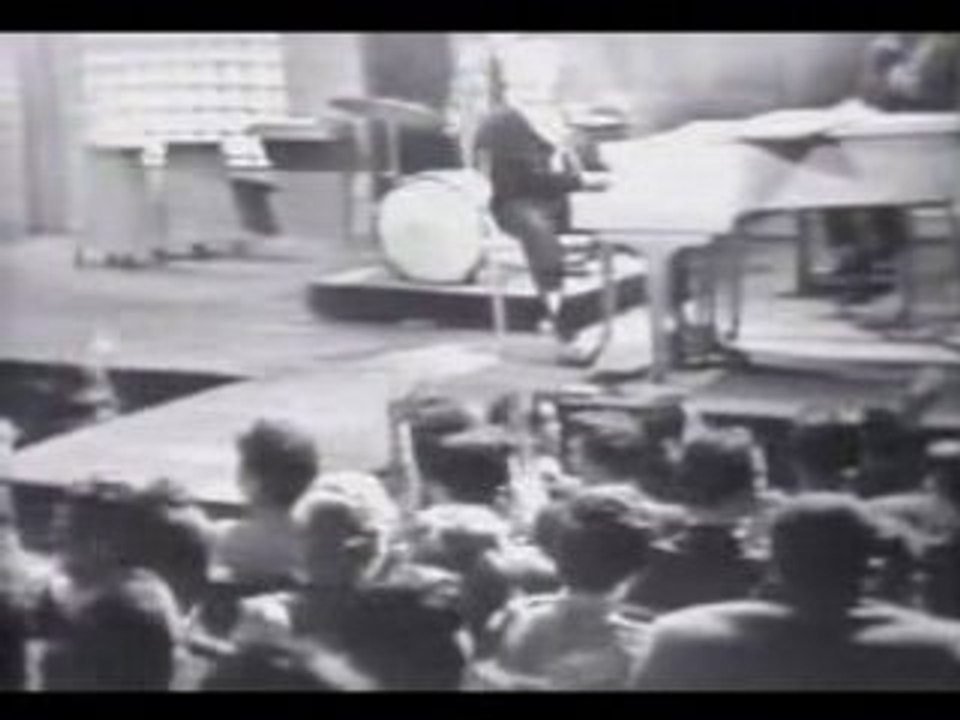 Jerry Lee Lewis - Great Balls of Fire (Live)