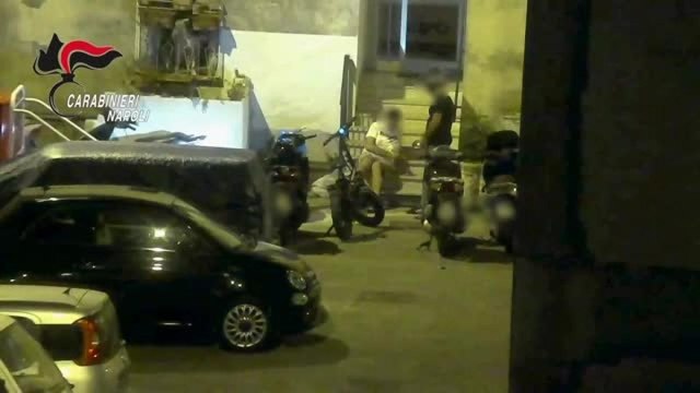 Stipata nei cassetti dei mobili: come arrivava la droga dalla Spagna a Napoli