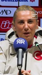 Necla Kıragası: Türk kadınının sahada neler yapabildiğini göstermek istiyoruz