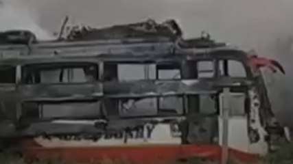 हाईटेंशन तारों से टकराई Sleeper Bus, 2 की मौत, कई घायल