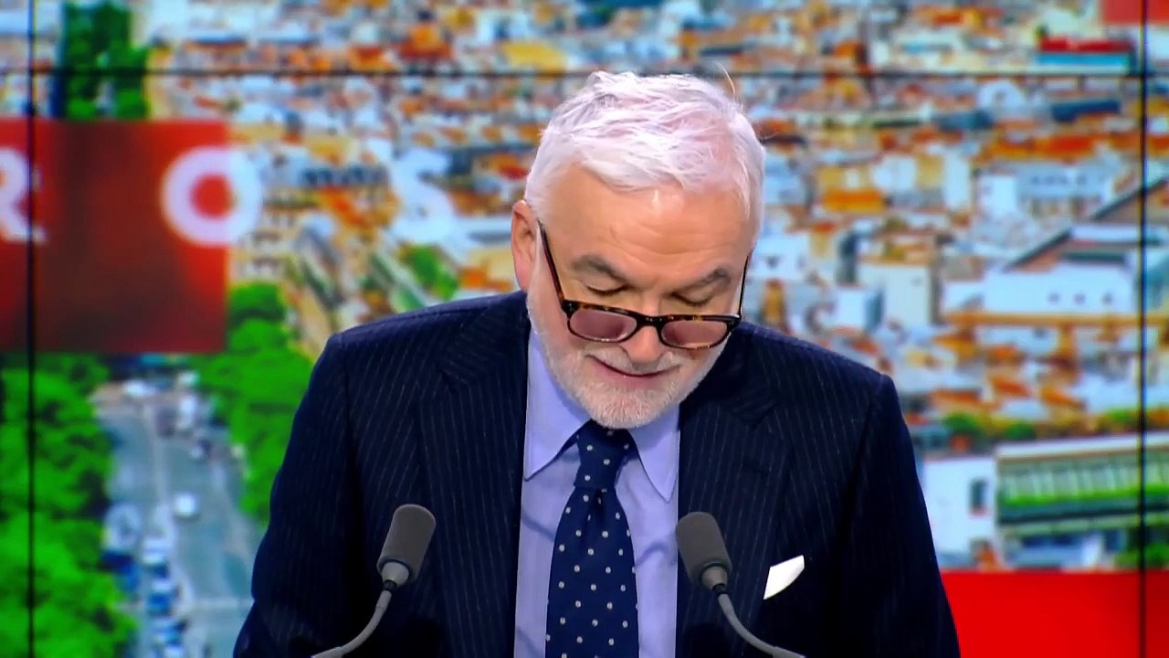 Édito Pascal Praud - Incarcération de Nicolas Sarkozy : «Cette séquences est indigne de la France»