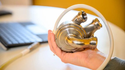 For the First Time Ever, Man Walks Out Of Hospital With Artificial Heart