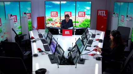 Jean -Jacques Goldman sur scène, par la voix, avec Vincent Delerm