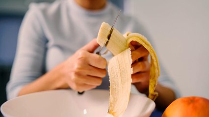 Does Eating Bananas Before Bed Have Any Benefits?