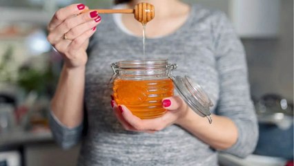 The Power of Honey: Benefits for Skin, Hair, and Gut Health