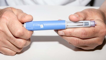 Experts Warn of Possible ‘Ozempic Blindness’ in Users of Weight Loss Injections