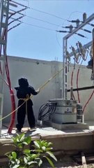 Không phải ai leo lên cột điện cũng trở về. Nhưng nhờ họ, bạn có ánh sáng mỗi ngày👷‍♂️⚡Họ không nổi tiếng. Nhưng họ là anh hùng 📢 Gửi lời cảm ơn đến những người thầm lặng – những người giữ cho thế giới luôn sáng💡🌎