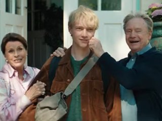 Lustige Missgeschicke in Münchens Villa: Der neue Comedy-Trailer 🎭