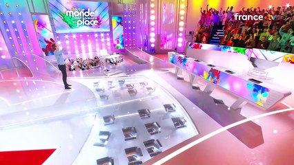Cyril Féraud présente "Tout le monde veut prendre sa place" sur France 2, le lundi 27 octobre 2025.