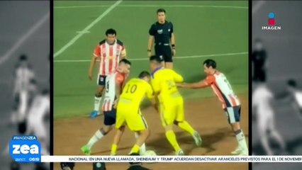 Cuauhtémoc Blanco es captado agrediendo a un compañero durante partido de futbol