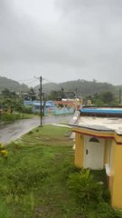 Ouragan Melissa: "Ca commence à vraiment souffler", témoigne Roxanne