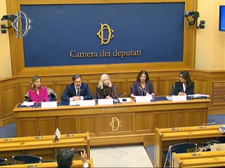 Roma - ​​​Osservatorio sulle carriere femminili nella moda e nel lusso. Presentazione della V edizione della ricerca di PwC Italia per il Foglio della Moda - Conferenza stampa di Fabio Pietrella 28.10.25)