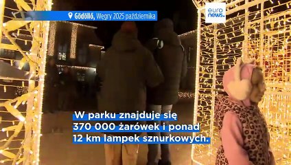Ogród Światła Królowej Elżbiety w Parku Zamkowym Gödöllő zaprasza na wspaniałą podróż w czasie
