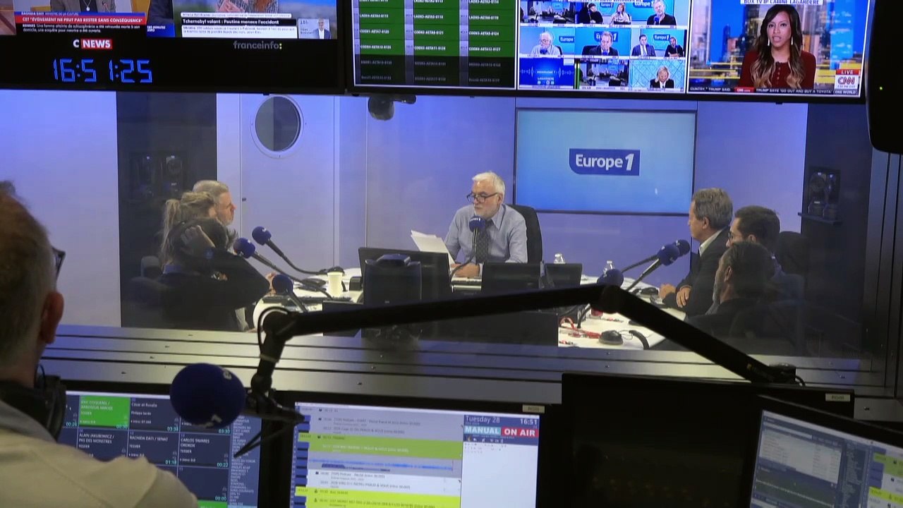 Eric Naulleau estime «être toujours de gauche, en revanche la gauche, elle, ne l'est plus»