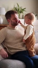 Baby’s Question About Daddy’s Face Has Everyone Laughing 😂👶