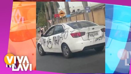 Mujer engañada pinta carro de su ex novio