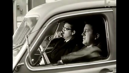 SAM POŚRÓD MIASTA -FILM POLSKI PSYCHOLOGICZNY