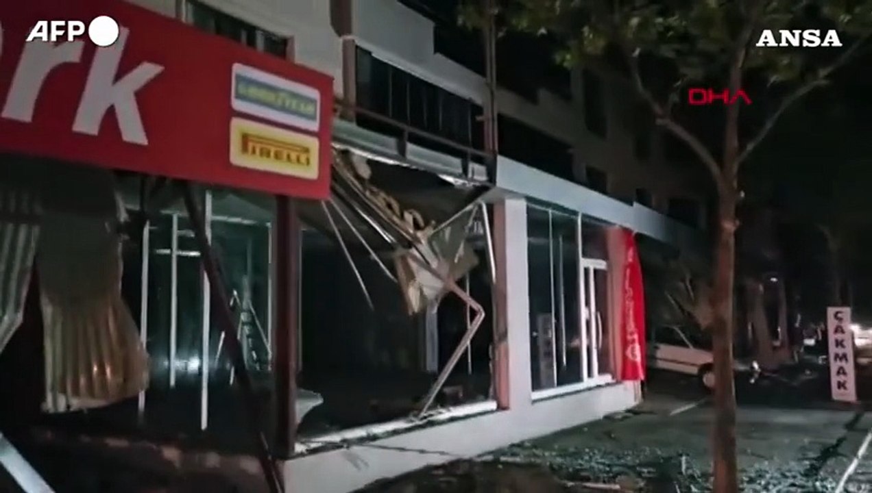 Terremoto di magnitudo 6,1 colpisce la Turchia occidentale