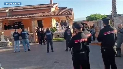 Roma, sgombero e abbattimento di immobili abusivi in zona Casilino