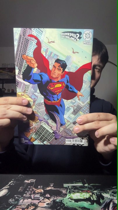 HAUL COMICS #190 : Superman Unlimited #4 et New Gods #9 !