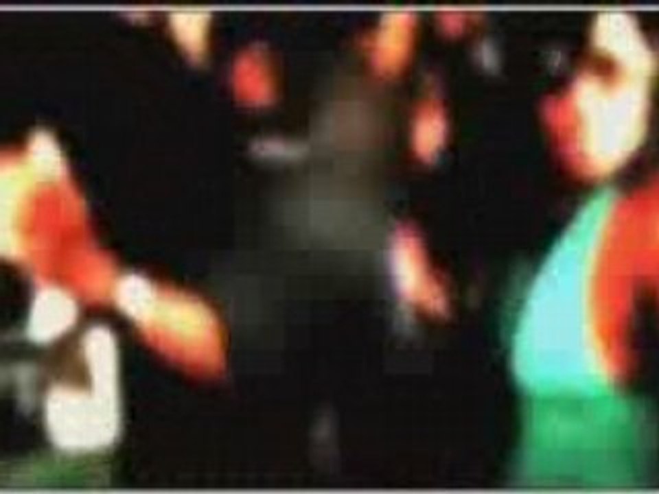 Roscoe Umali Feat E 40 & J. Black - Live It Up [NEW]