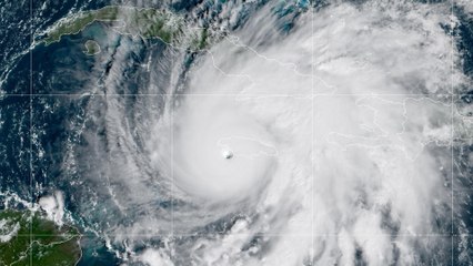 El huracán 'Melissa' atraviesa Jamaica y se dirige hacia Cuba