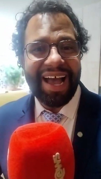 Deputado afirma que megaoperação contra CV é “política burra” que busca “espetáculo eleitoral” para governador