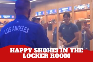 Locker-Room Moment : Shohei Ohtani celebrates before Game 4 ahead of big pitch