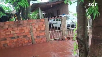 Temporal transforma ruas de Altônia em rios e causa destruição em poucos minutos