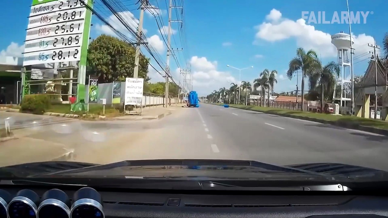 Collateral Damage - Fails of the Week ¦ FailArmy