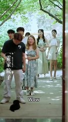 The end of the story: The overbearing president is being chased and accidentally breaks into a house, but unexpectedly runs into his childhood sweetheart. The two hit it off immediately, and he becomes her son-in-law. She goes bankrupt and wants to return