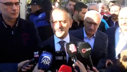 Kocaeli Valisi İlhami Aktaş, Gebze'de çöken binaya ilişkin açıklamalarda bulundu