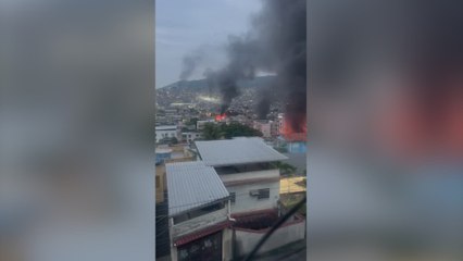 La panorámica de Río de Janeiro durante la macroredada contra el narcotráfico: es una brutalidad