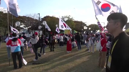 ANTI TRUMP PROTESTS in SOUTH KOREA during APEC MEETING