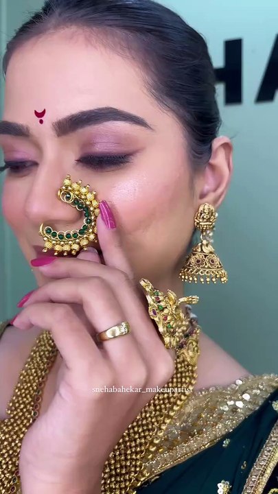 Expert Bridal Makeup Artist – Sneha Bahekar