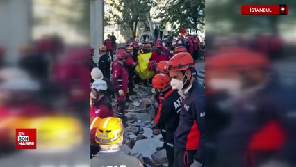 Kocaeli'de çöken binanın enkazından 2 kişinin cansız bedeni çıkarıldı