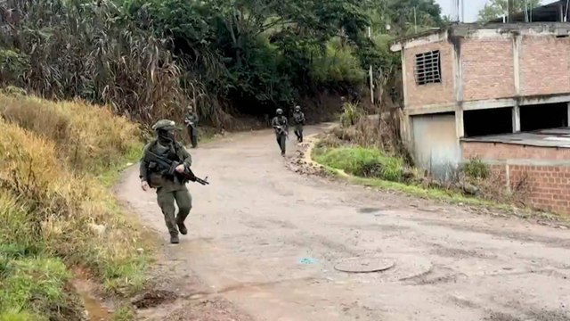 Ataque con drones en Cauca dejó cuatro menores heridos y varias casas destruidas: ¿qué pasó?