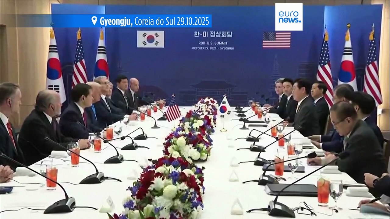 Trump inicia última etapa da digressão asiática na Coreia do Sul enquanto Pyongyang testa mísseis
