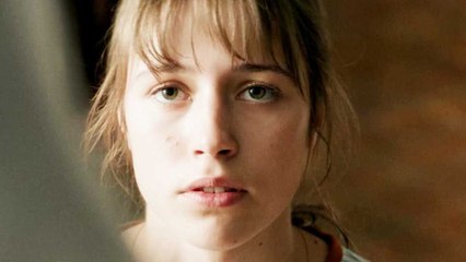 Little Trouble Girls Bande-annonce VO STFR