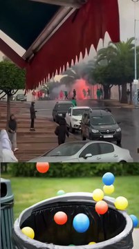 لحظات قبل بداية الديربي بين الرجاء البيضاوي والوداد البيضاوي عرف شغب بين جماهير كلا الفريقين
