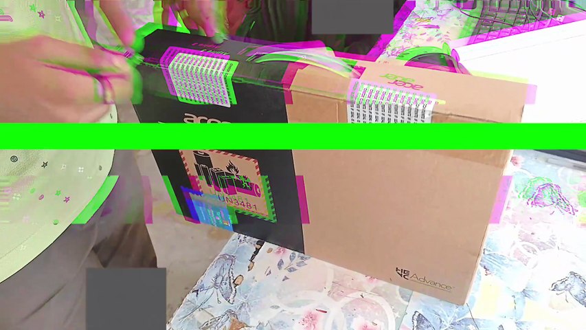 1000770974 Laptop Unboxing