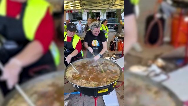 Pepa Muñoz regresa a Paiporta un año después de la DANA y sorprende a los vecinos