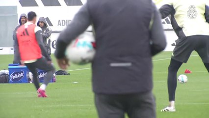 Entrenamiento del Real Madrid: El Madrid prepara el partido contra el Valencia