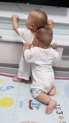 The Younger Brother Grabbed His Twin Brother_s Clothes And Got Up To Hug Him _baby _cute_funny_twins🤗🤗