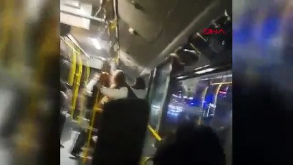 Belediye otobüsünde çığlık çığlığa kavga: İki kadın birbirine girdi
