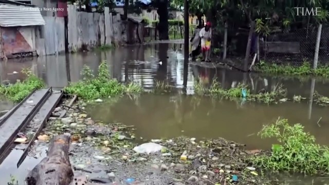 Hurricane Melissa Brings Flooding and Catastrophic Winds to Jamaica