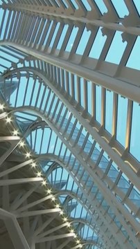 Insultos a Mazón por su presencia en el Funeral de Estado en homenaje a las víctimas de la DANA: Rata, asesino, cobarde